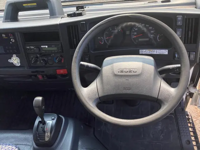 いすゞ エルフ 2RG-NPR88AN(2WD)の写真18
