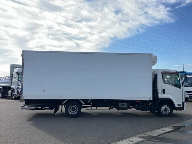 いすゞ フォワード TKG-FRR90S2(2WD)の写真6