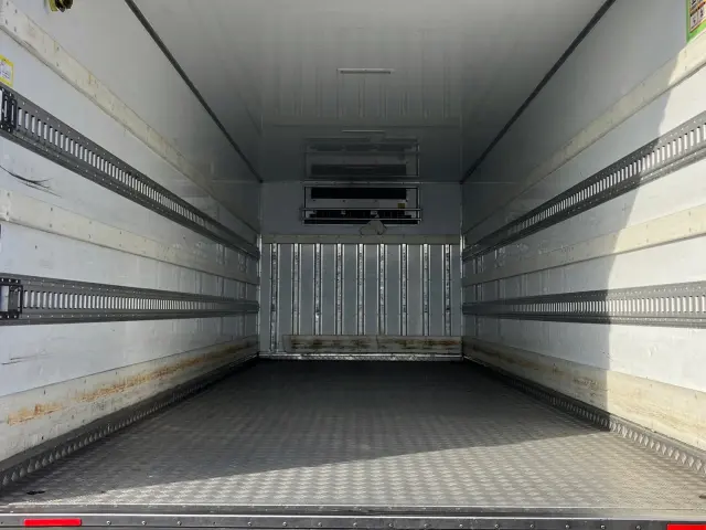 いすゞ フォワード TKG-FRR90S2(2WD)の写真8