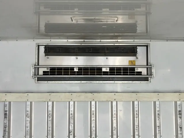 いすゞ フォワード TKG-FRR90S2(2WD)の写真10