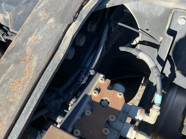 三菱 スーパーグレート QPG-FP64VDR(2WD)の写真11