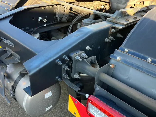 ＵＤ クオン 2PG-GK5AAD(2WD)の写真11