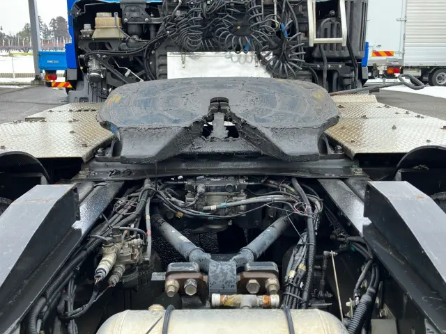 日野 プロフィア QPG-SH1EDDG(2WD)の写真8