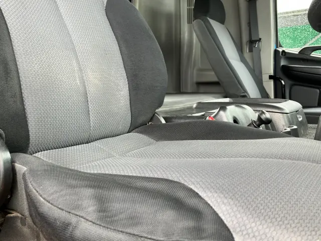 日野 プロフィア QPG-SH1EDDG(2WD)の写真15