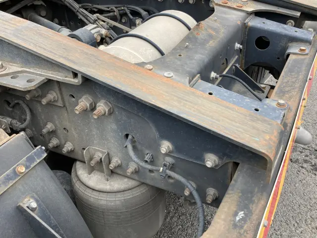 日野 プロフィア QPG-SH1EDDG(2WD)の写真10