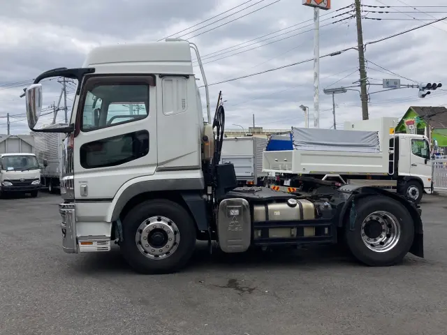 三菱 スーパーグレート QPG-FP64VDR(2WD)の写真5