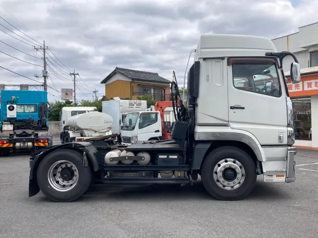 三菱 スーパーグレート QPG-FP64VDR(2WD)の写真6