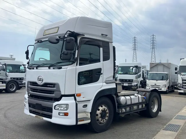 UD クオン QPG-GK5XAB(2WD)の写真1