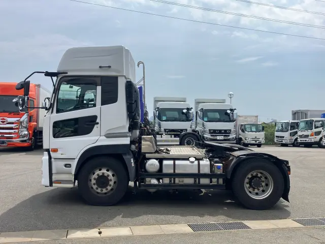 UD クオン QPG-GK5XAB(2WD)の写真5