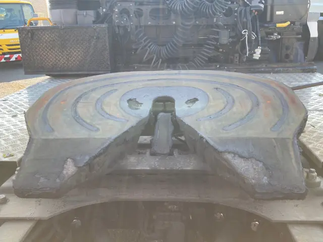 UD クオン QKG-GK6XAB(2WD)の写真9