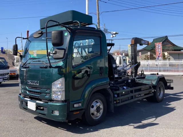 いすゞ フォワード 2RG-FRR90S2(2WD)の写真1