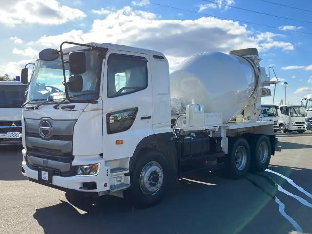 日野 プロフィア 2DG-FS1AGA(6x4)の写真1