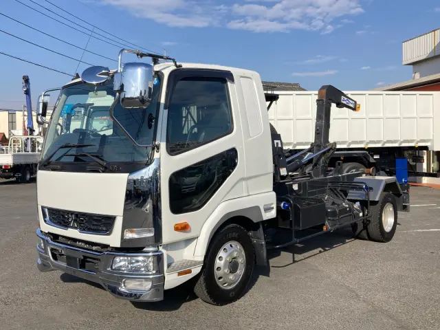 三菱 ファイター 2KG-FK62F(2WD)の写真1