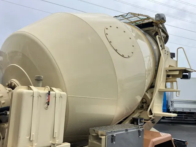 日野 レンジャー LKG-FJ7JDAA(2WD)の写真9