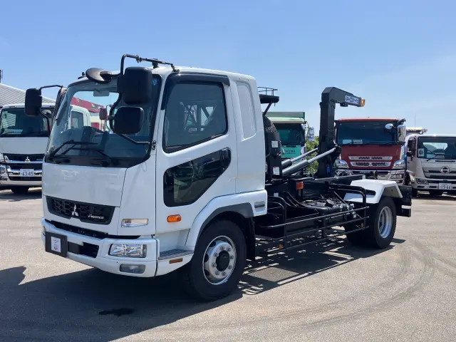 三菱 ファイター 2KG-FK62FZ(2WD)の写真1