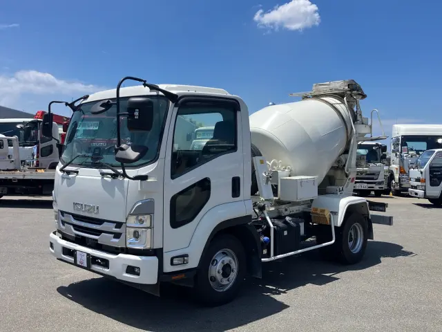 いすゞ フォワード 2PG-FRR90S2(2WD)の写真1