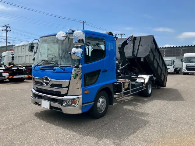 日野 レンジャー 2KG-FD2ABA(2WD)の写真1