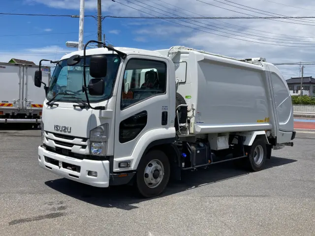 いすゞ フォワード 2PG-FRR90S1(2WD)の写真1