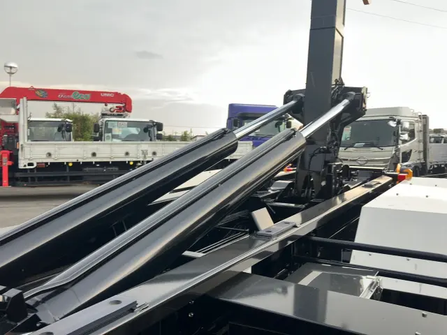 三菱 スーパーグレート 2PG-FV80HY(6x4)の写真9