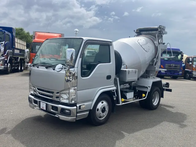 いすゞ エルフ TPG-NKR85(2WD)の写真1