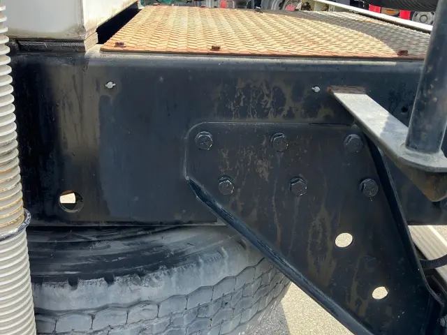 いすゞ ギガ KL-CYL23Q4(6x2)の写真9