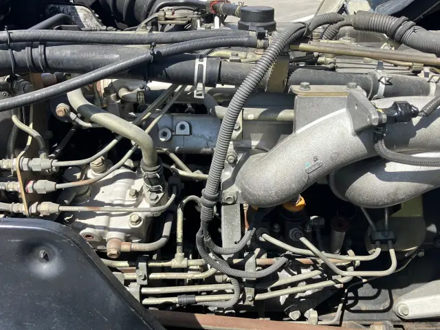 いすゞ ギガ KL-CYL23Q4(6x2)の写真13