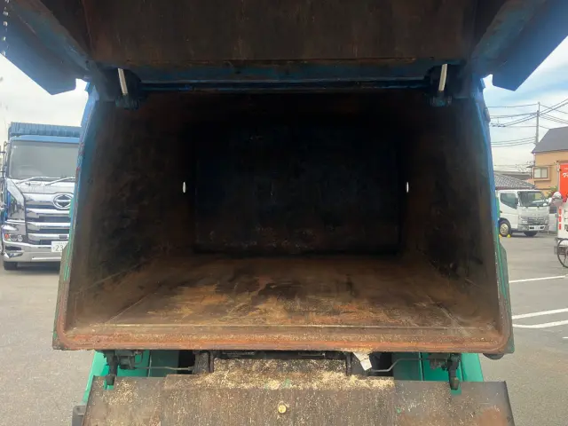 三菱 キャンター TPG-FEB90(2WD)の写真10