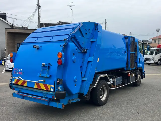 いすゞ フォワード 2PG-FRR90S2(2WD)の写真3