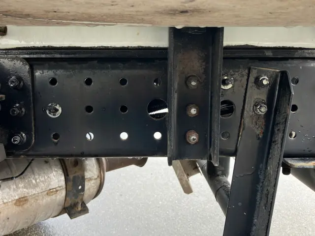 三菱 キャンター TPG-FEB90(2WD)の写真13