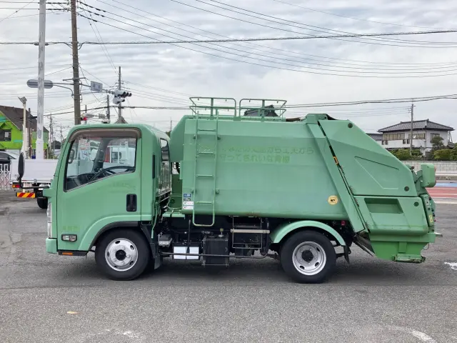 いすゞ エルフ TKG-NMR85AN(2WD)の写真5