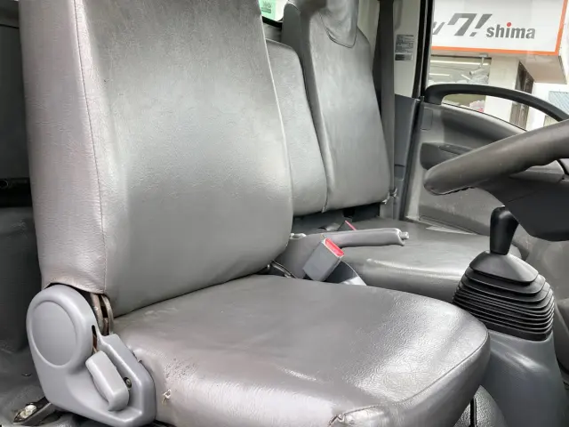 いすゞ エルフ TKG-NMR85AN(2WD)の写真17