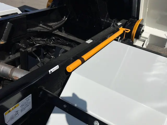 三菱 キャンター 2RG-FBAV0(2WD)の写真13