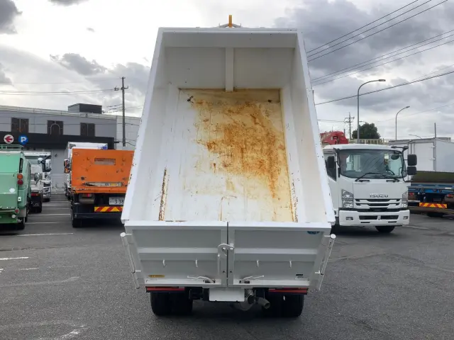 三菱 キャンター 2RG-FBAV0(2WD)の写真9
