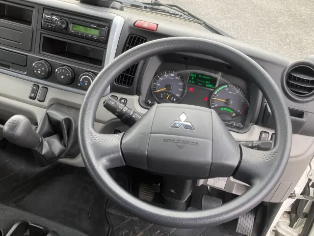 三菱 キャンター 2RG-FBAV0(2WD)の写真20