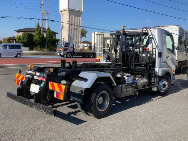 三菱 ファイター 2KG-FK72F(2WD)の写真3