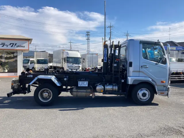 三菱 ファイター 2KG-FK72F(2WD)の写真6