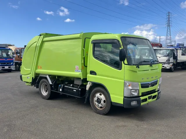 三菱 キャンター 2PG-FEAV0(2WD)の写真2