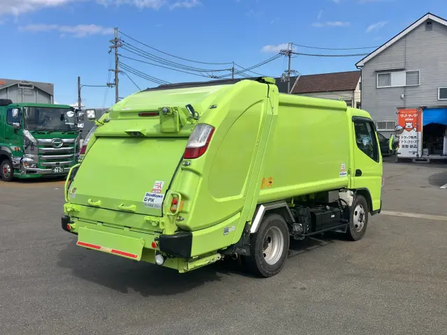 三菱 キャンター 2PG-FEAV0(2WD)の写真3