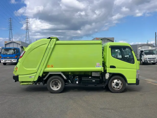 三菱 キャンター 2PG-FEAV0(2WD)の写真6