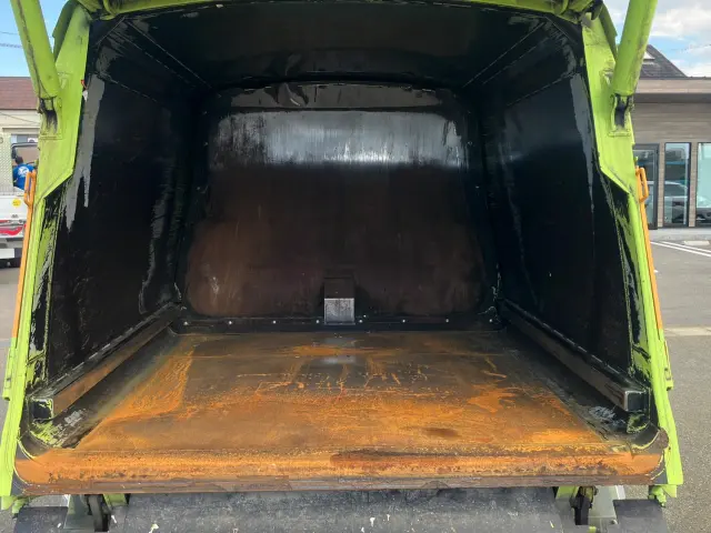 三菱 キャンター 2PG-FEAV0(2WD)の写真8