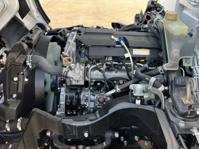 三菱 キャンター 2RG-FEAV0(2WD)の写真15