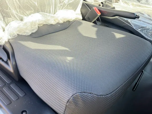 三菱 キャンター 2RG-FEAV0(2WD)の写真17