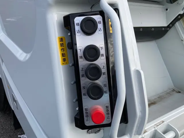 三菱 キャンター 2RG-FEAV0(2WD)の写真21