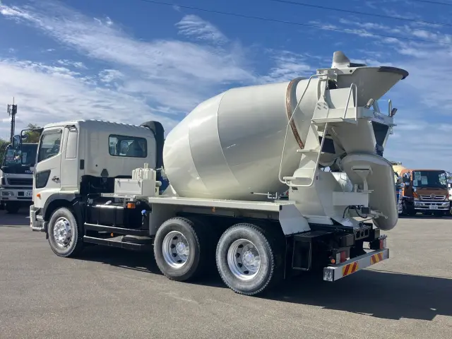 日野 プロフィア 2DG-FS1AGE(6x4)の写真4