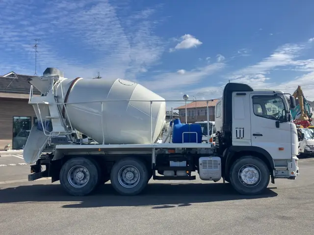 日野 プロフィア 2DG-FS1AGE(6x4)の写真6