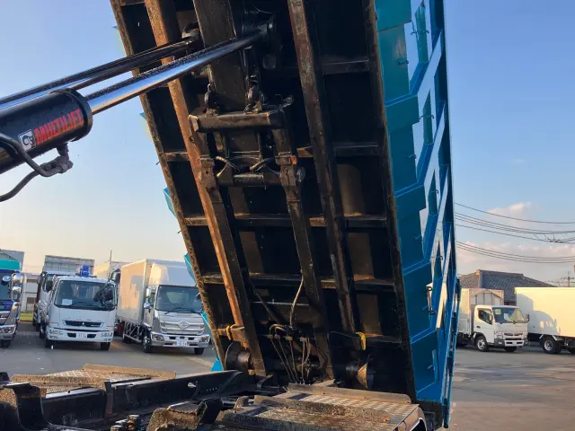 三菱 スーパーグレート QPG-FV60VY(6x4)の写真12