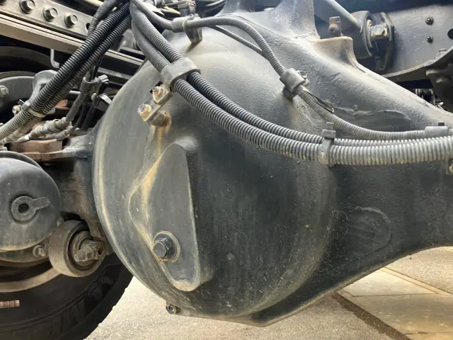 日野 プロフィア 2DG-FS1AJE(6x4)の写真12