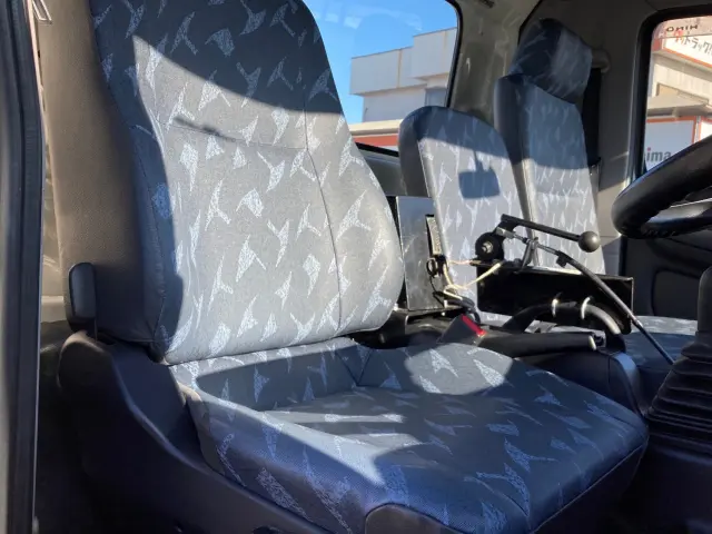 日野 レンジャー TKG-FC9JCAP(2WD)の写真18