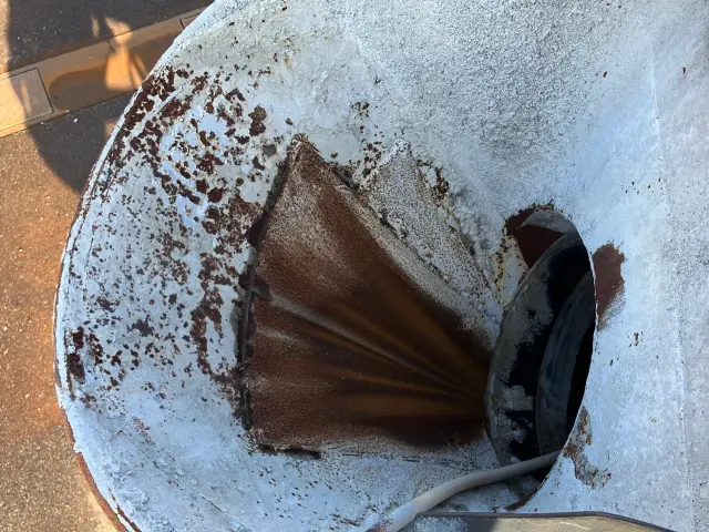 いすゞ フォワード LKG-FTR90S2(2WD)の写真10