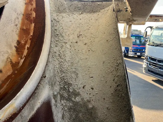 いすゞ フォワード LKG-FTR90S2(2WD)の写真13